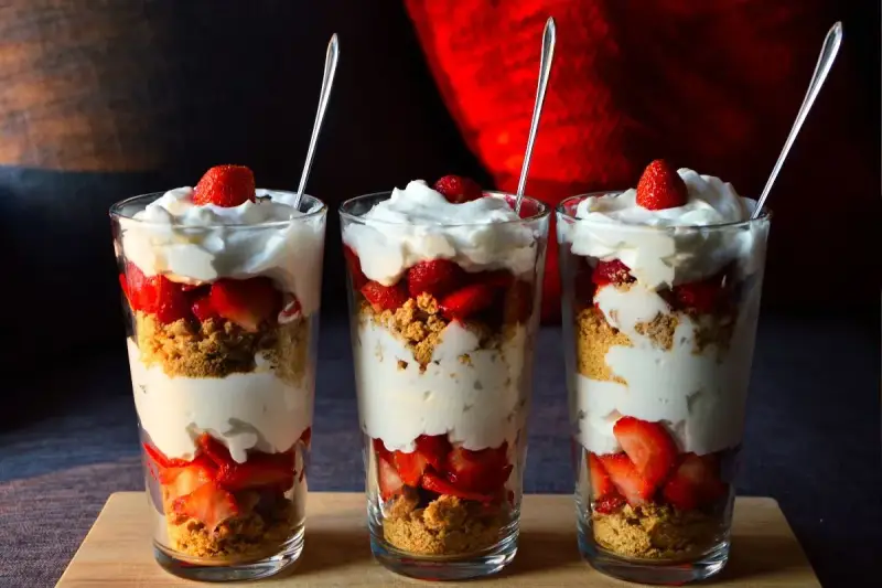 Desserts légers après repas copieux : plaisir sans lourdeur